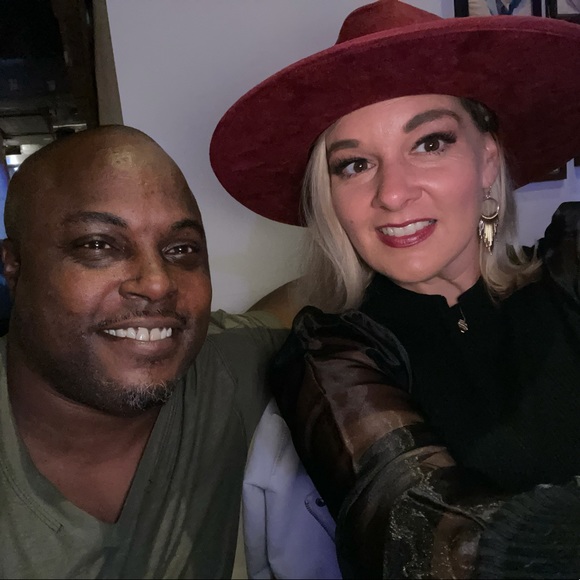 Meet your Posher, Kfhox! 🥰 - Picture 2 of 16